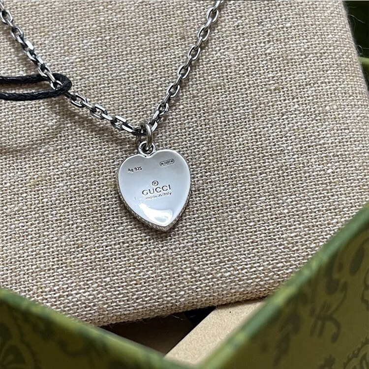 gucci 古驰 互扣式双g珐琅爱心项链 银饰毛衣链百搭时尚 蓝珐琅爱心