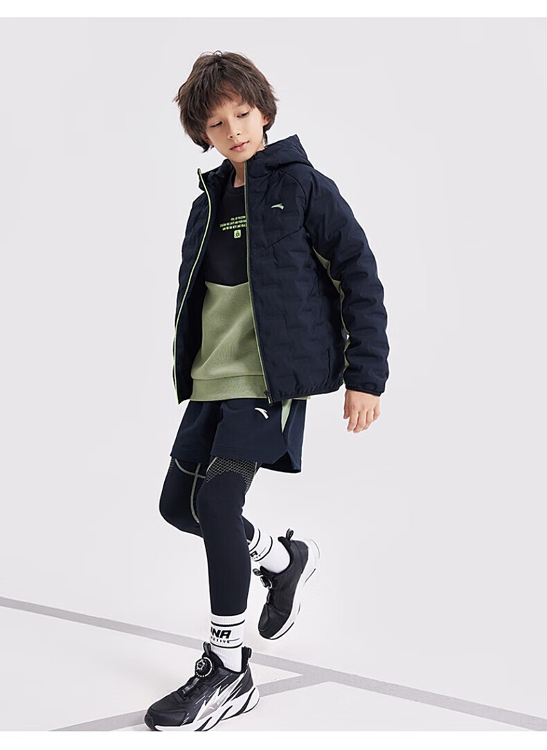 安踏儿童羽绒服男童连帽轻薄羽绒服2022年冬季新款简约保暖羽绒服6-16
