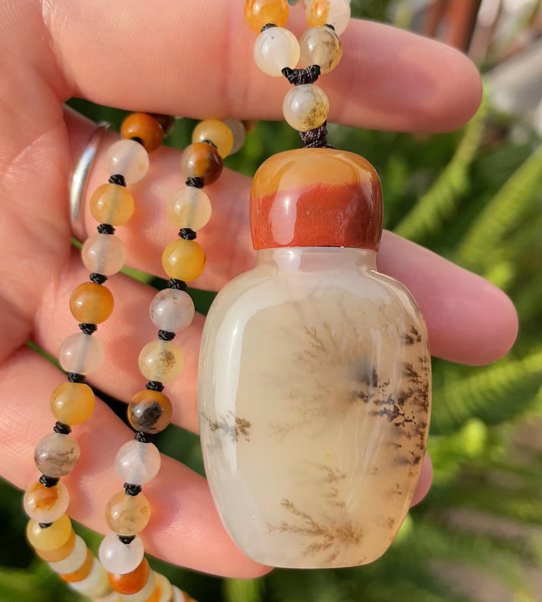 k&k宝钰云南黄龙玉水草花精雕鼻烟壶精品毛衣链挂件证书新【图片 价格