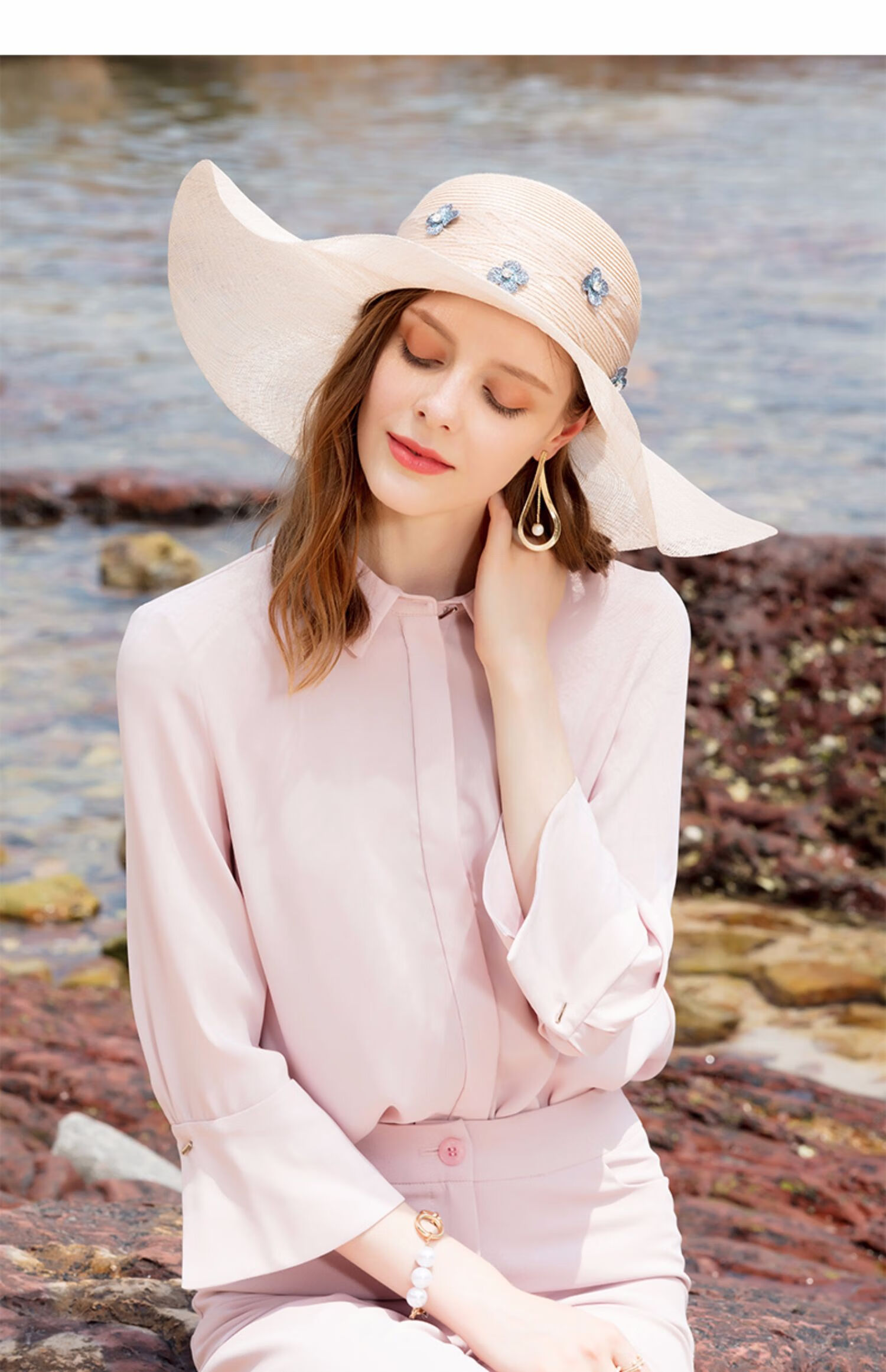 ee英式礼帽春夏新款英式大檐圆顶花朵亚麻帽子女1153黑色可调节