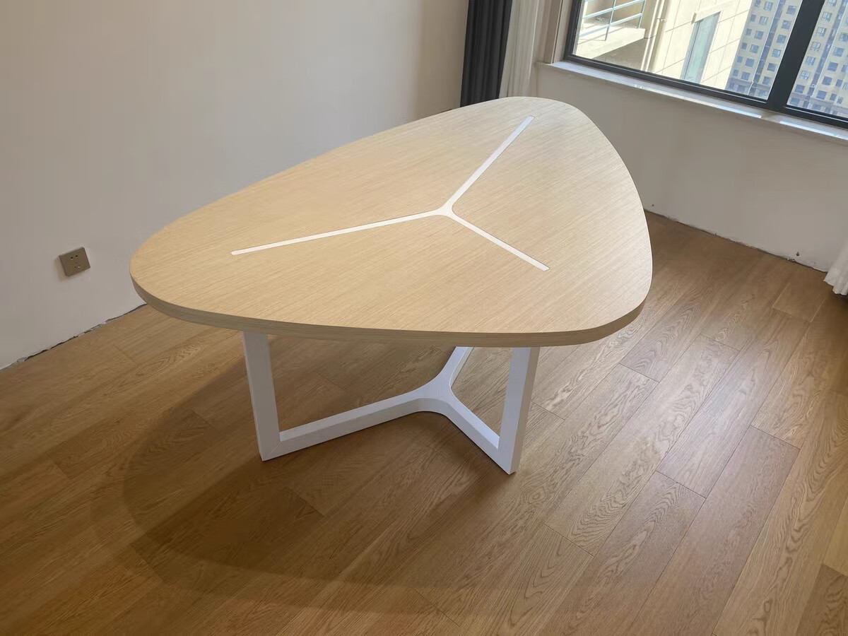 小米阳光 三角形会议桌 北欧烤漆三角形餐桌现代简约异形办公桌个性