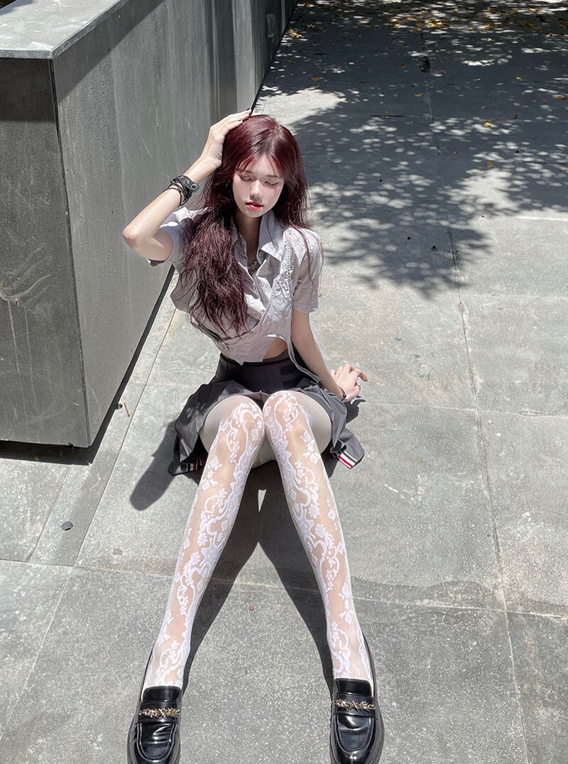 萝莉纯欲黑丝袜网红性感秋季超火维纳斯提花连裤白色日系打底袜 提花