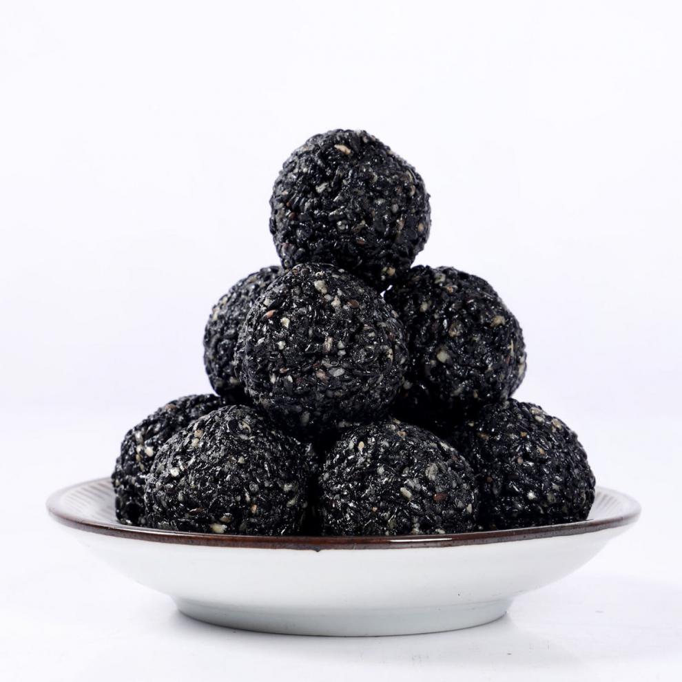 黑芝麻丸手工九蒸九晒即食五谷芝麻球独立小包装整颗实粒黑芝麻丸42丸