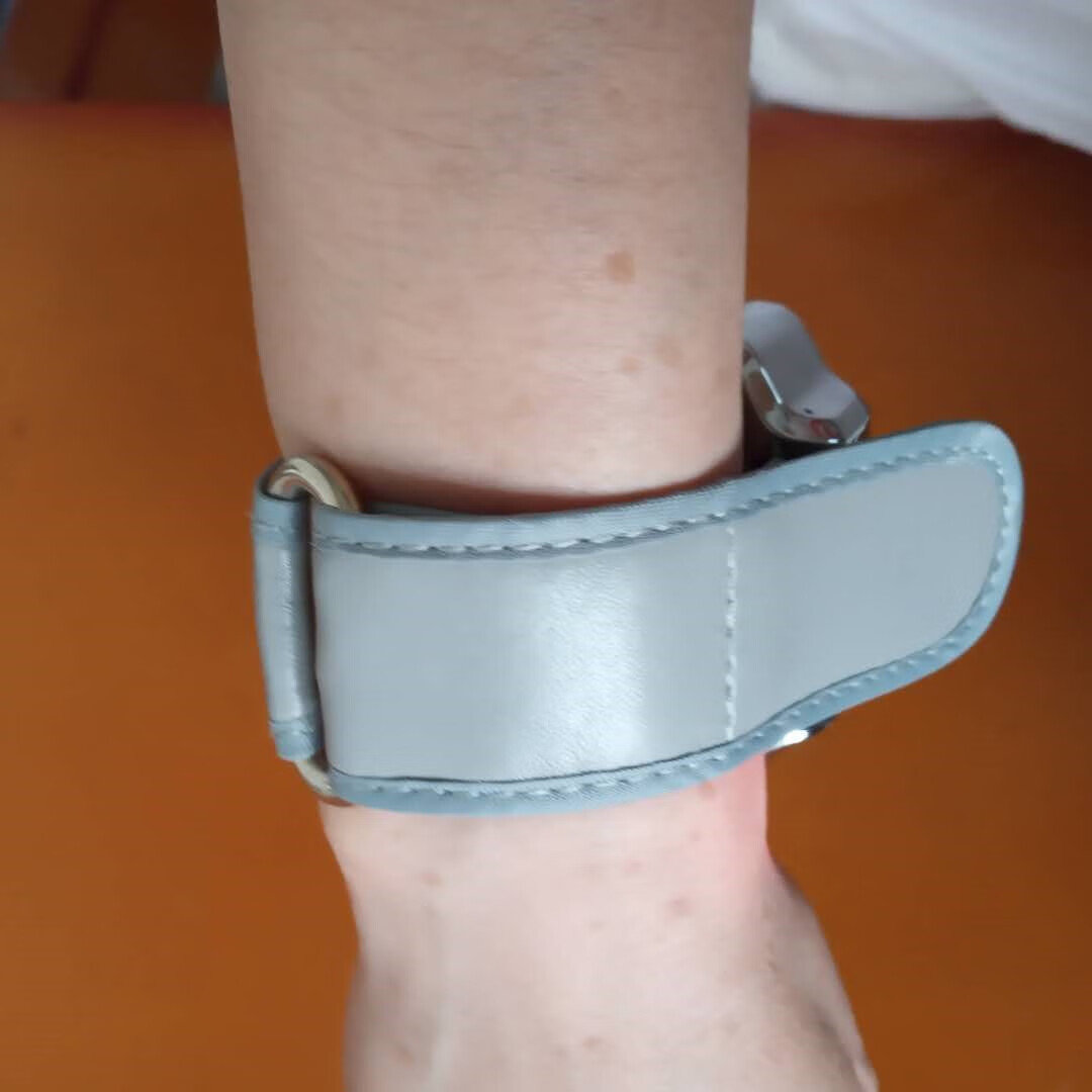 半导体激光照射治疗仪生命之光激光净血仪器腕式治疗仪鼻腔 1【图片