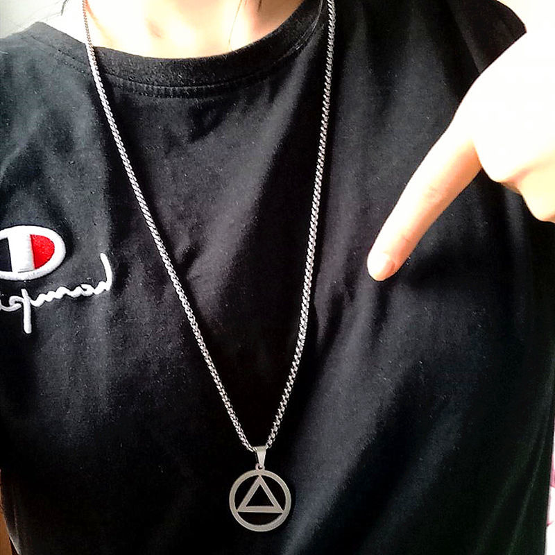 fazu法族艾米纳姆eminem阿姆同款三角圆吊坠钛钢男女学生项链欧美潮牌