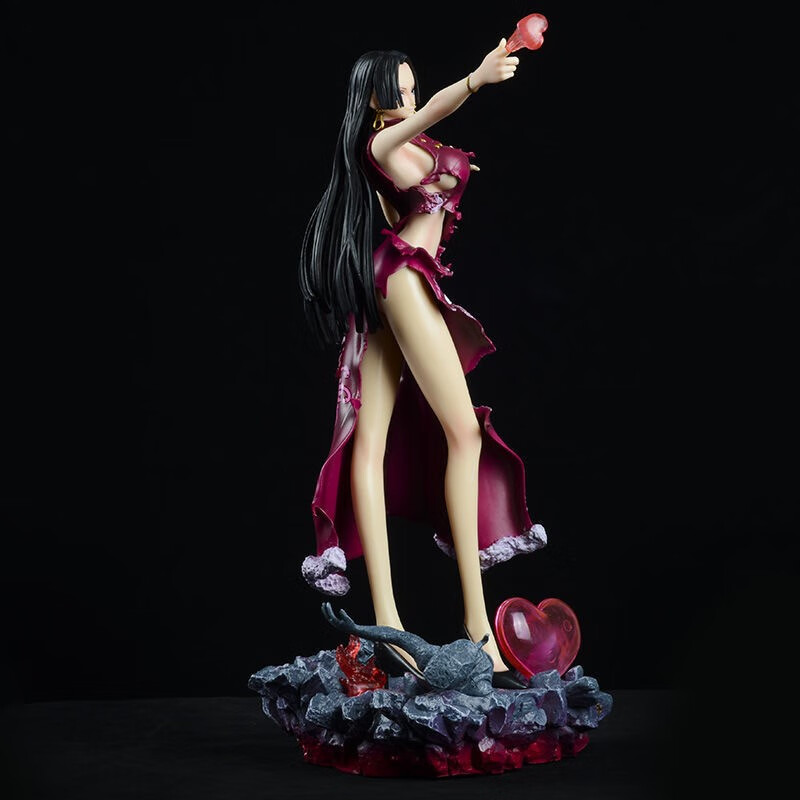 万代(bandai)海贼王女帝手办1比1可脱皮衣汉库克七武海gk模型石化海军