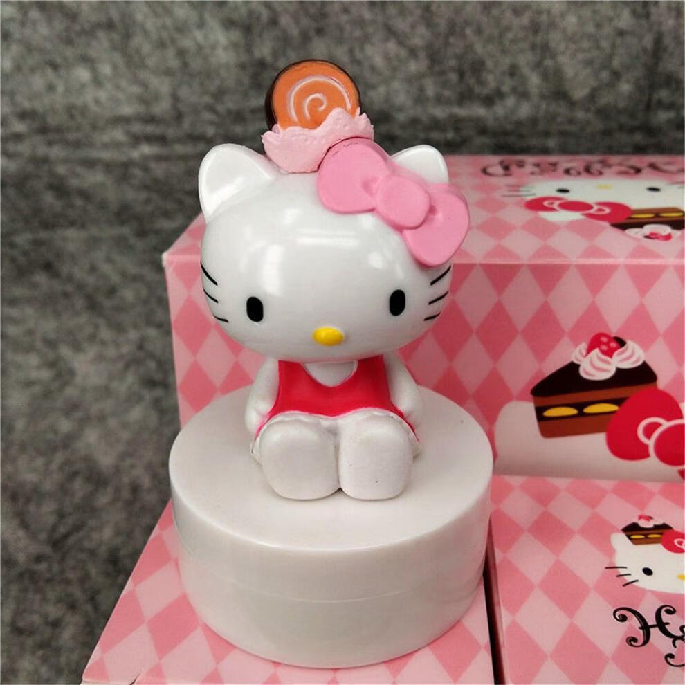凯蒂猫可爱桌面摆件公仔kt猫蛋糕装饰女生日礼物模型盲盒玩具巧克力