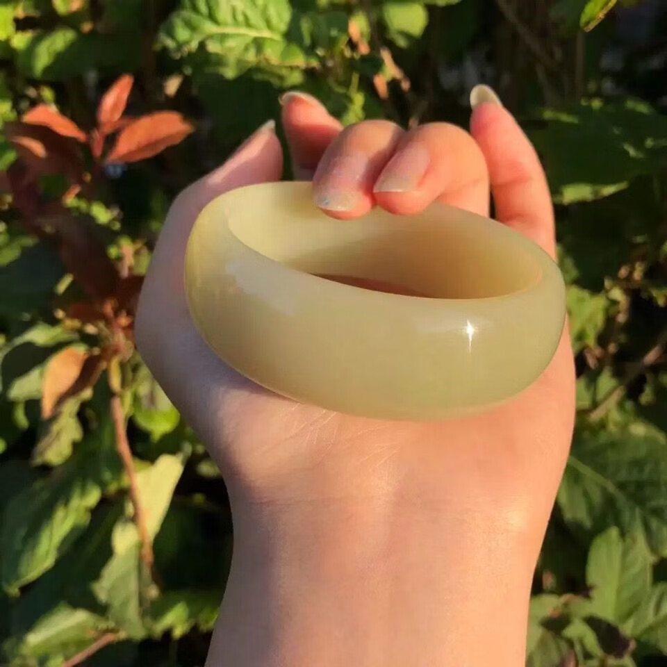 逸喜缘 精品收藏新疆和田玉老熟且末黄口料鸡油黄玉镯若羌女款黄玉