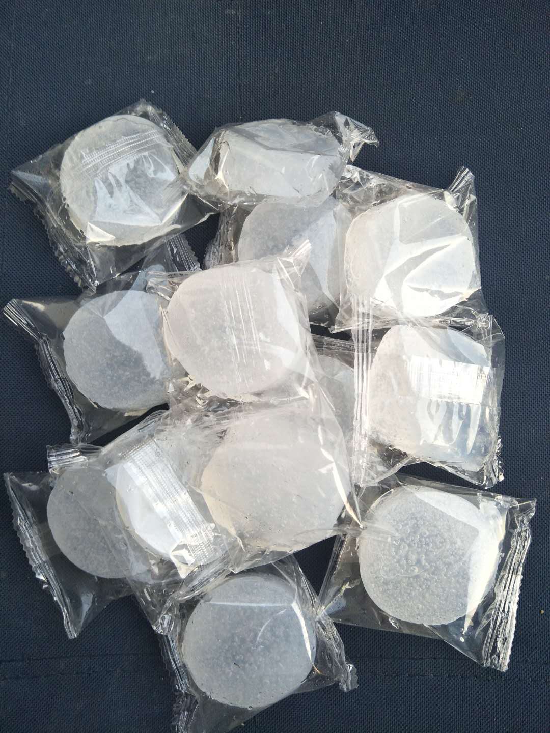 固体酒精块45个/60/90个/100个 圆形固态烧烤助燃剂袋装酒精 90个/箱