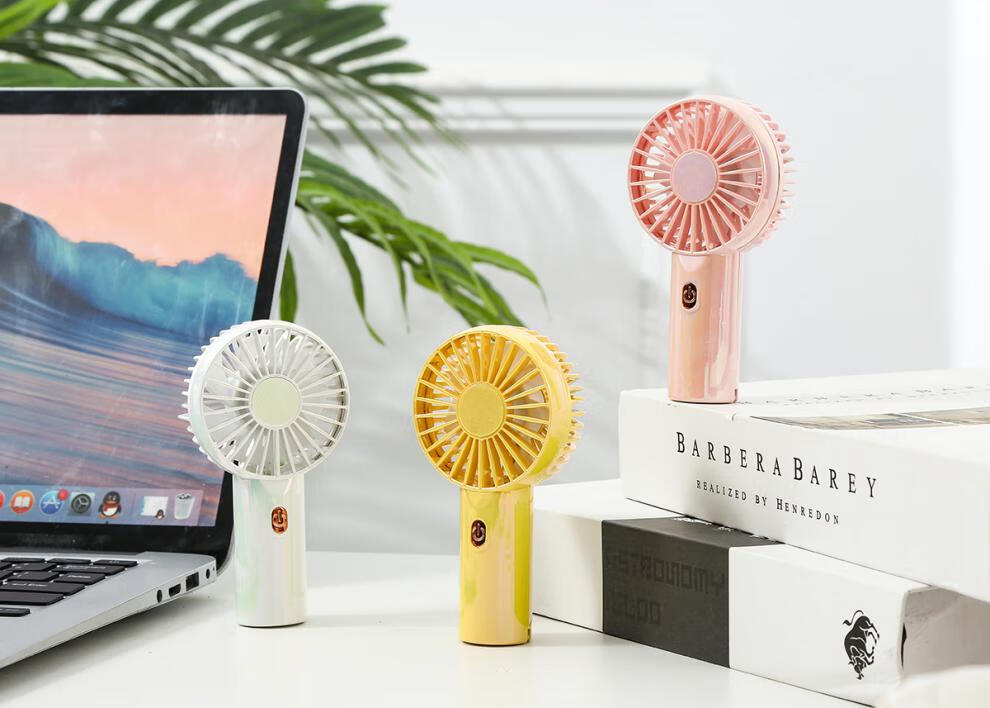 品小样 手持小风扇带灯光学生宿舍床上办公室桌面迷你便携小型静音电