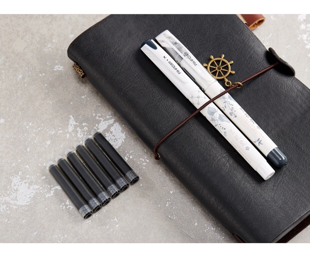 世宜得青花瓷钢笔爱好兰花瓷套装小学生专用练字书法可替换墨囊2824可