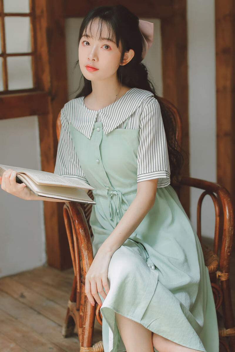 法式连衣裙时尚新款条纹拼接设计感少女裙收腰显瘦学院风潮绿色s建议