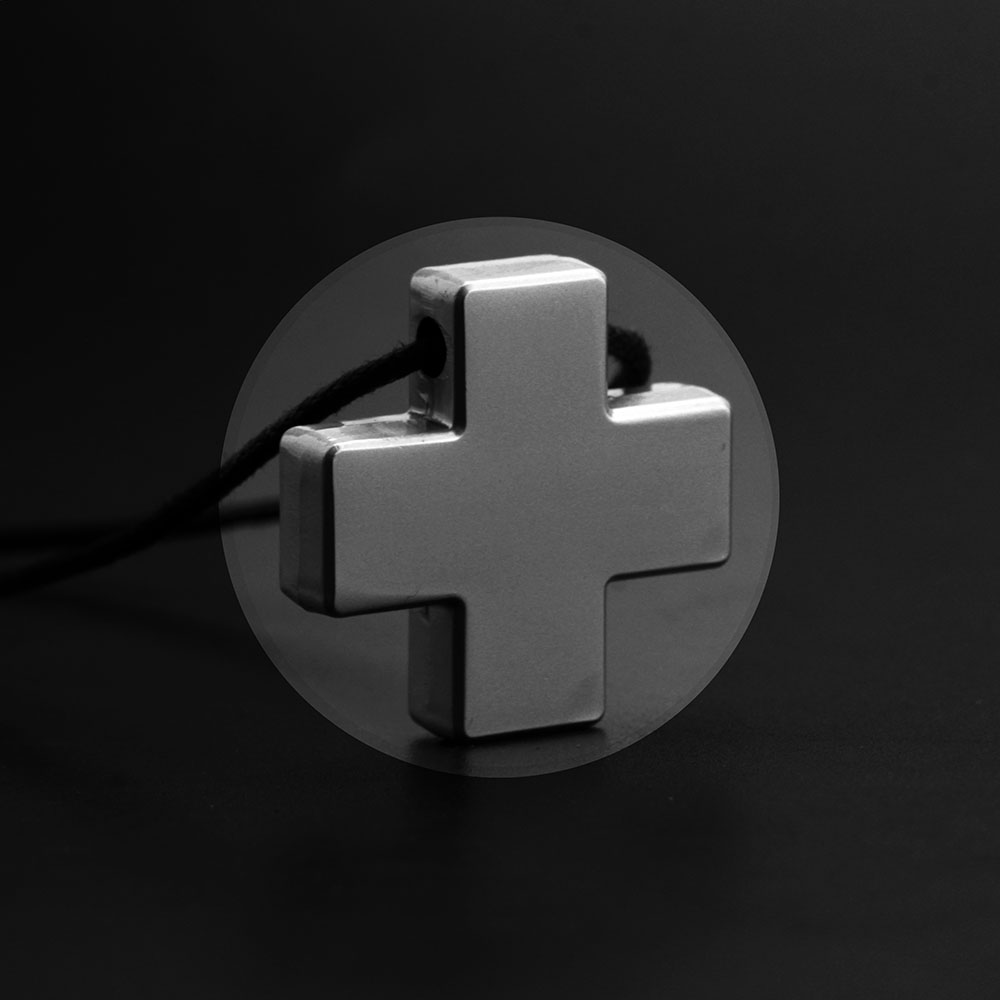 eva吊坠新世纪福音战士葛城美里十字架葛城挂件锌合金项链现货