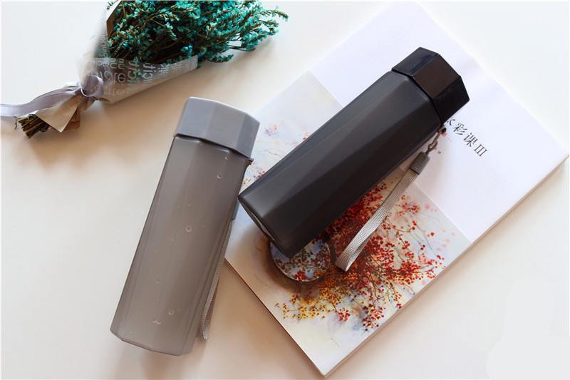 简约菱形塑料初中生水杯男创意学生磨砂水杯男女便携防摔潮流随手杯善