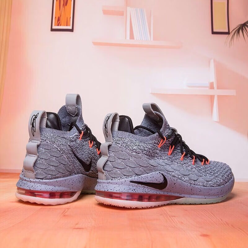 【官方旗舰店】詹姆斯15代篮球鞋男子低帮气垫耐磨针织面透气运动鞋16