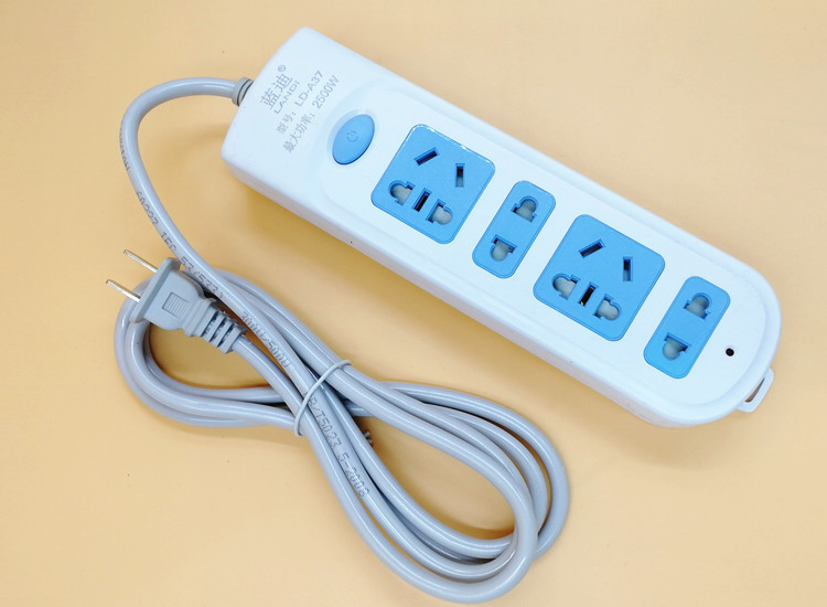 两脚两相项插头插座接线板带儿童保护门迷你插排插2米拖线板 木鸡mj