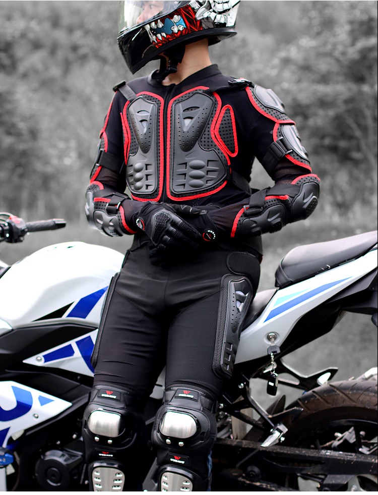 世界级摩托车手防护服图片