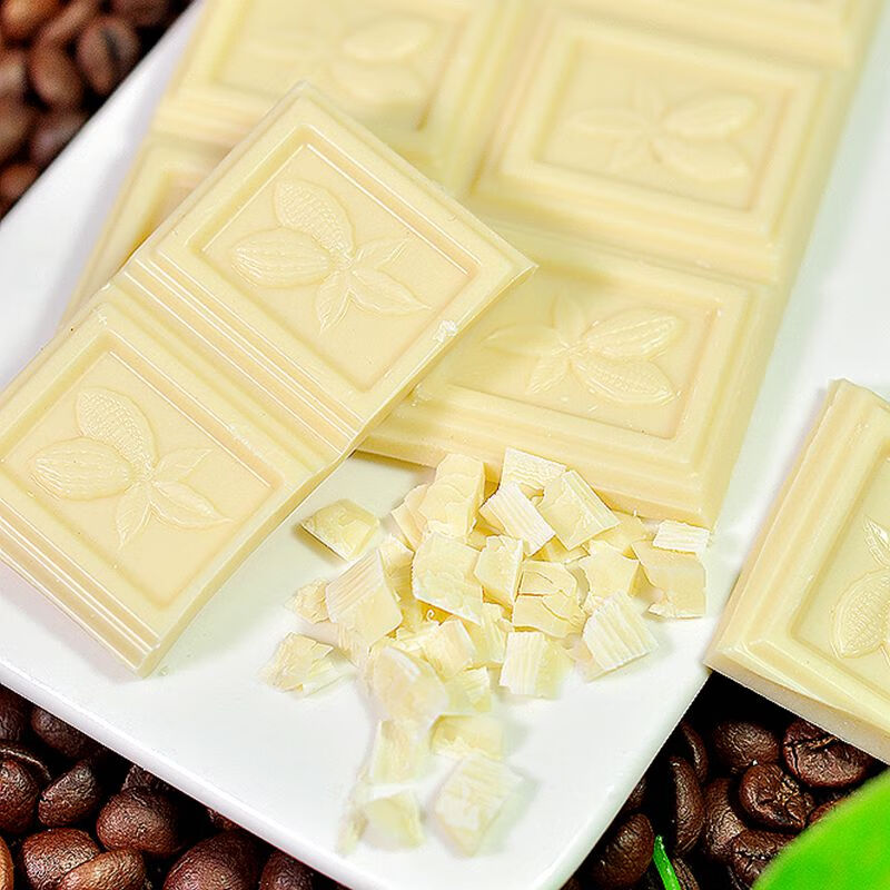 俄罗斯巧克力斯巴达克牛奶白巧纯可可脂90g网红零食进口