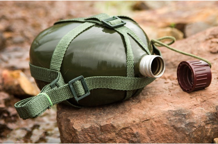 87式军壶行军水壶户外便携大容量军训制老式解放水杯背带加厚旅行铝