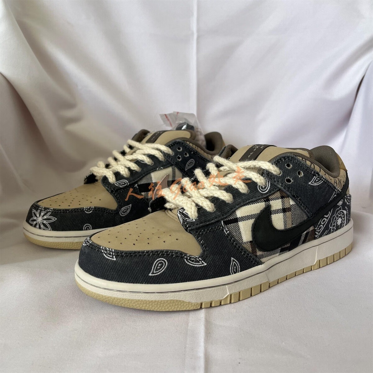 aj男女鞋dunksb腰果花板鞋可撕反荧光男女同款鞋盒中底钢印腰果花 38.