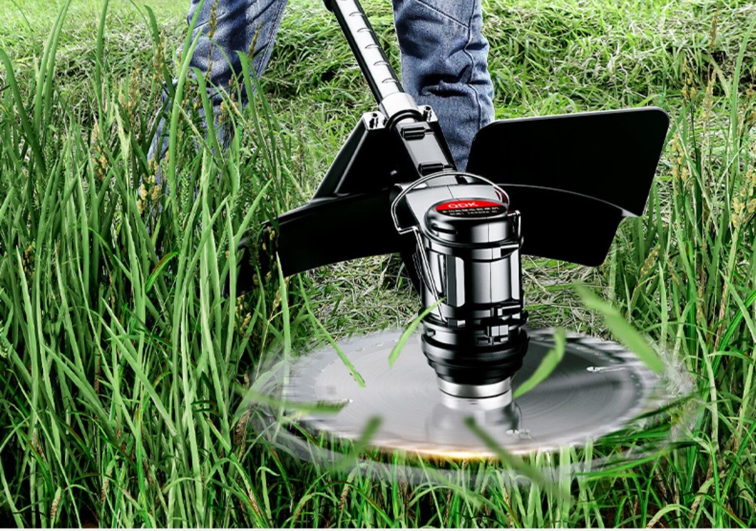 现货闪发 新款东成除草机 东成电动割草机小型家用除草机充电式草坪机