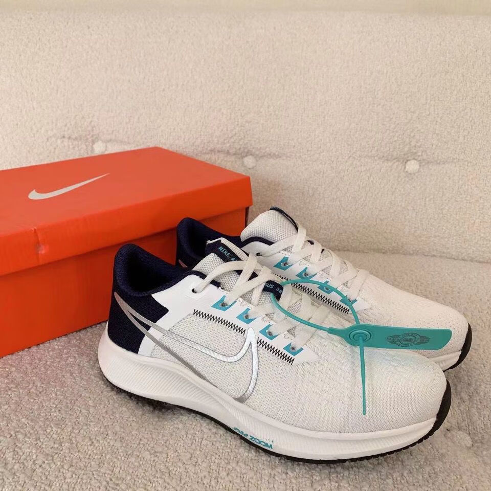 飞马38登月系列透气网面减震训练马拉松运动休闲情侣跑步鞋 38代白色