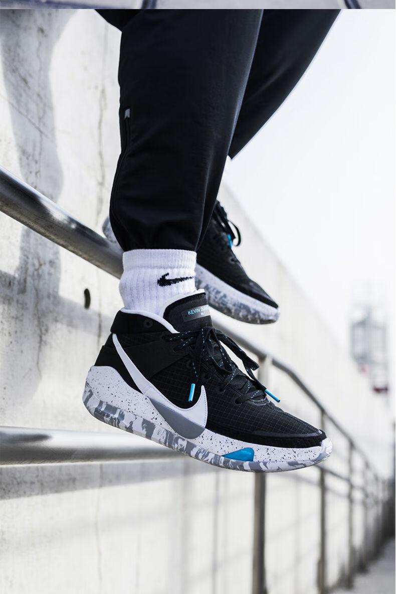 【官方旗舰店】kd13杜兰特13代黑白初中高中生实战防滑全掌气垫篮球鞋