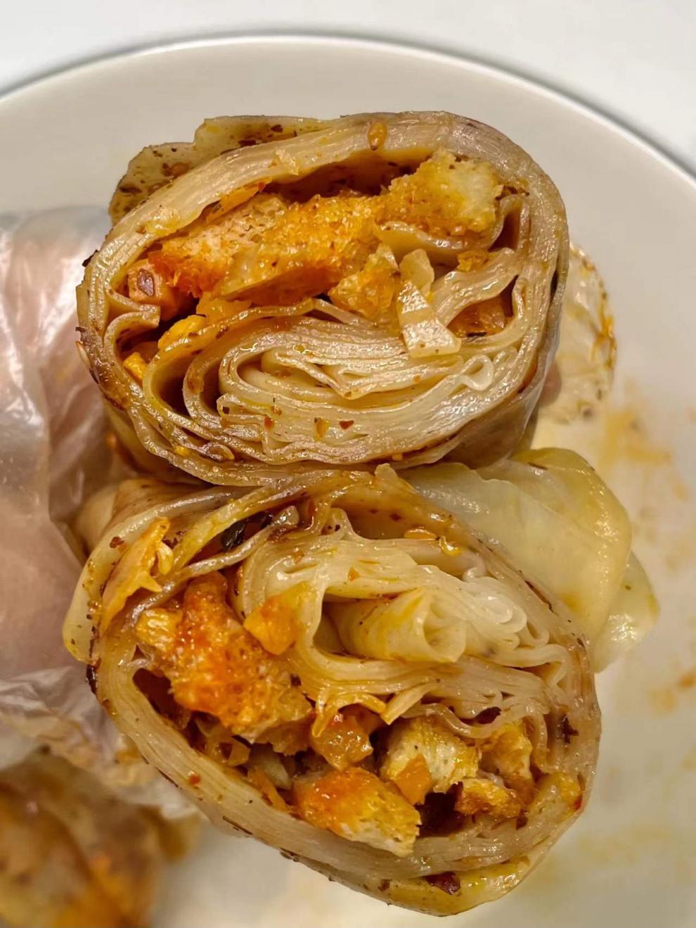 面皮诱惑濮阳美食裹凉皮安徽宿州萧县面皮方便速食水晶卷凉皮即食 8个