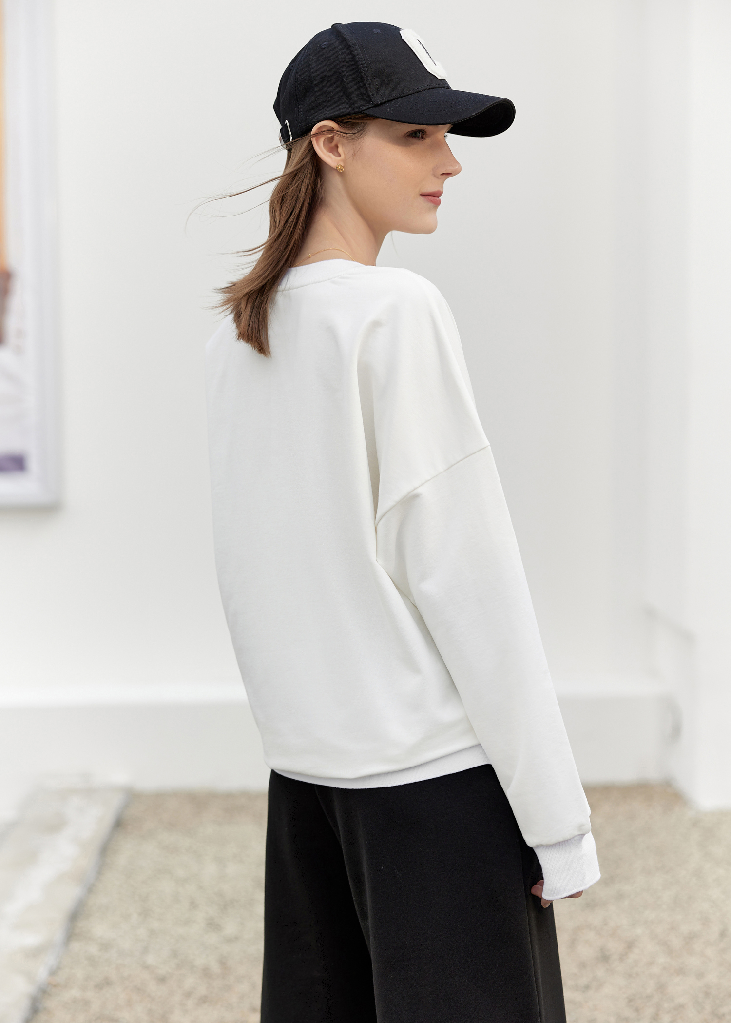 amii2022春新款学院风通勤大落肩长袖宽松精棉拉架小毛圈卫衣浅粉紫