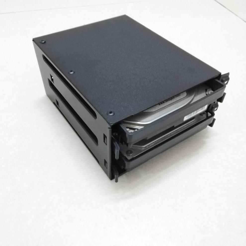 电脑硬盘35寸硬盘盒减震硬盘盒移动可装2个硬盘托架防震硬盘笼军绿色