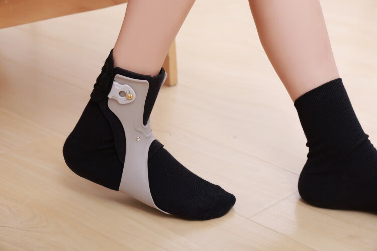 偏瘫康复踝足内翻矫形器足托足下垂足外翻矫正鞋八字脚中风 左脚