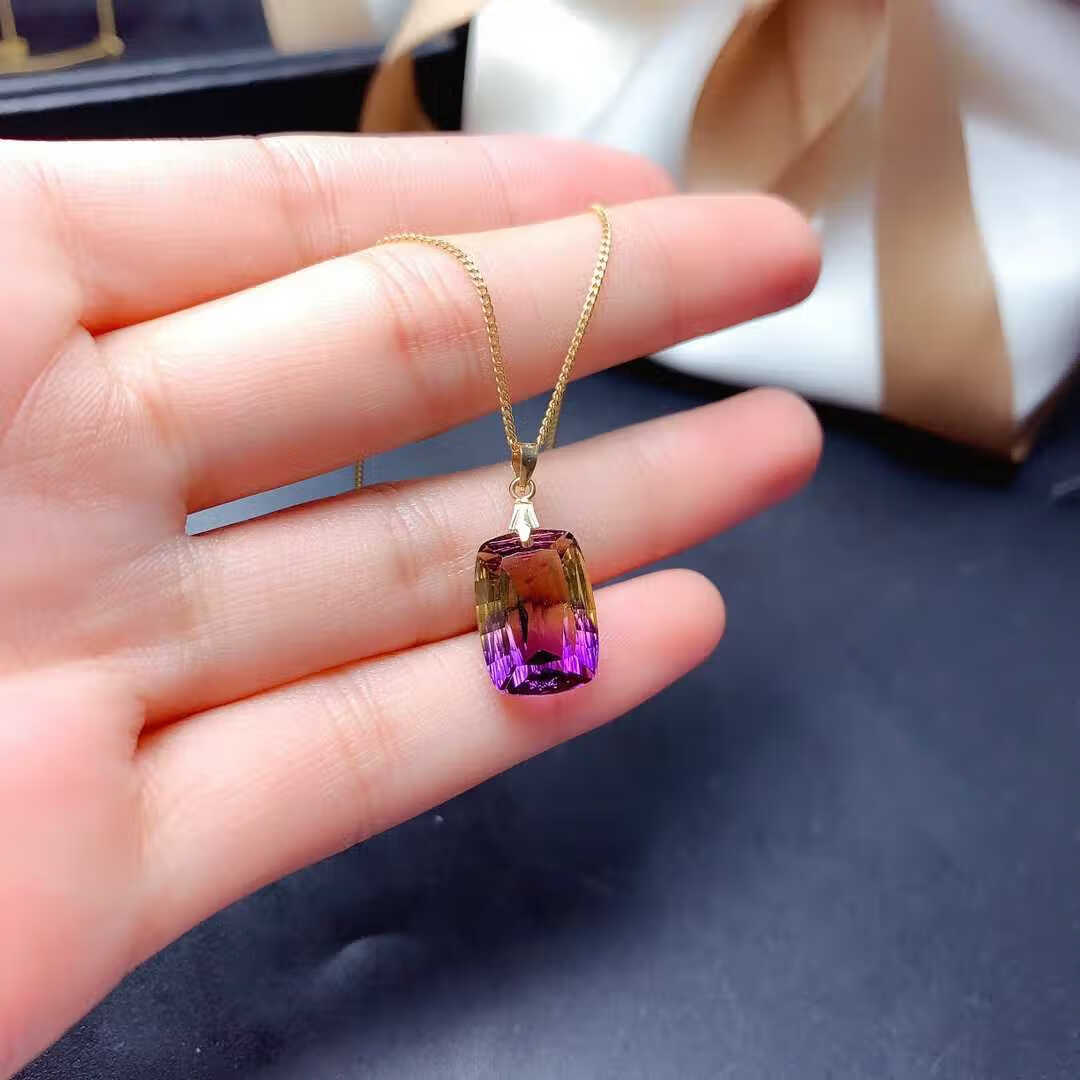 炎氏18镶嵌渐变色紫黄晶吊坠女紫黄晶项链女晶体全净火彩爆闪