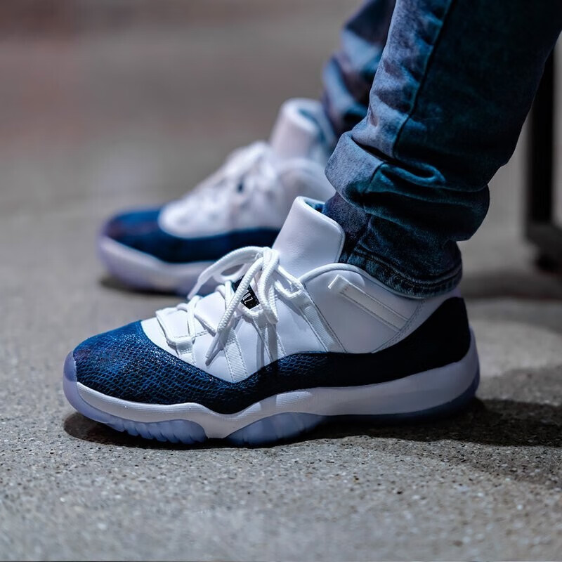 【清货】耐克 air jordan 11aj11蓝蛇爆裂纹女低帮篮球鞋 cd6847-002