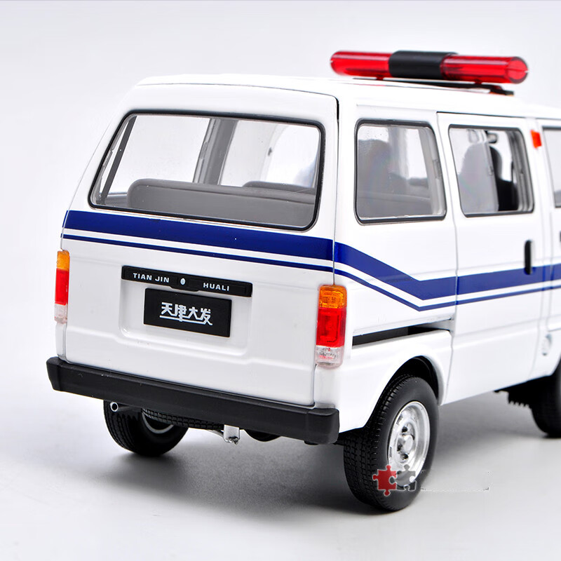定制天津大发面包车模型警车原厂1:18黄虫面的tj110 仿真合金汽车
