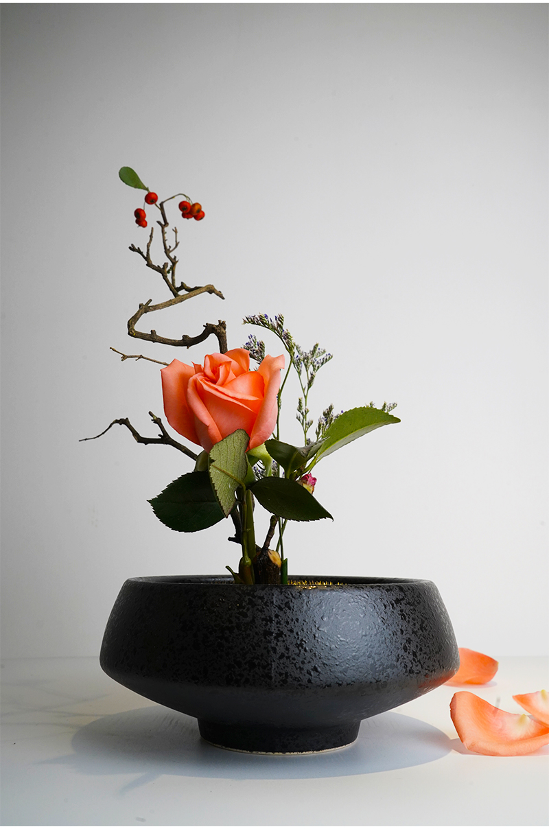 剑山插花器花插日式插花底座花瓶插花黑色水墨纹陶瓷直径22cm花花盆