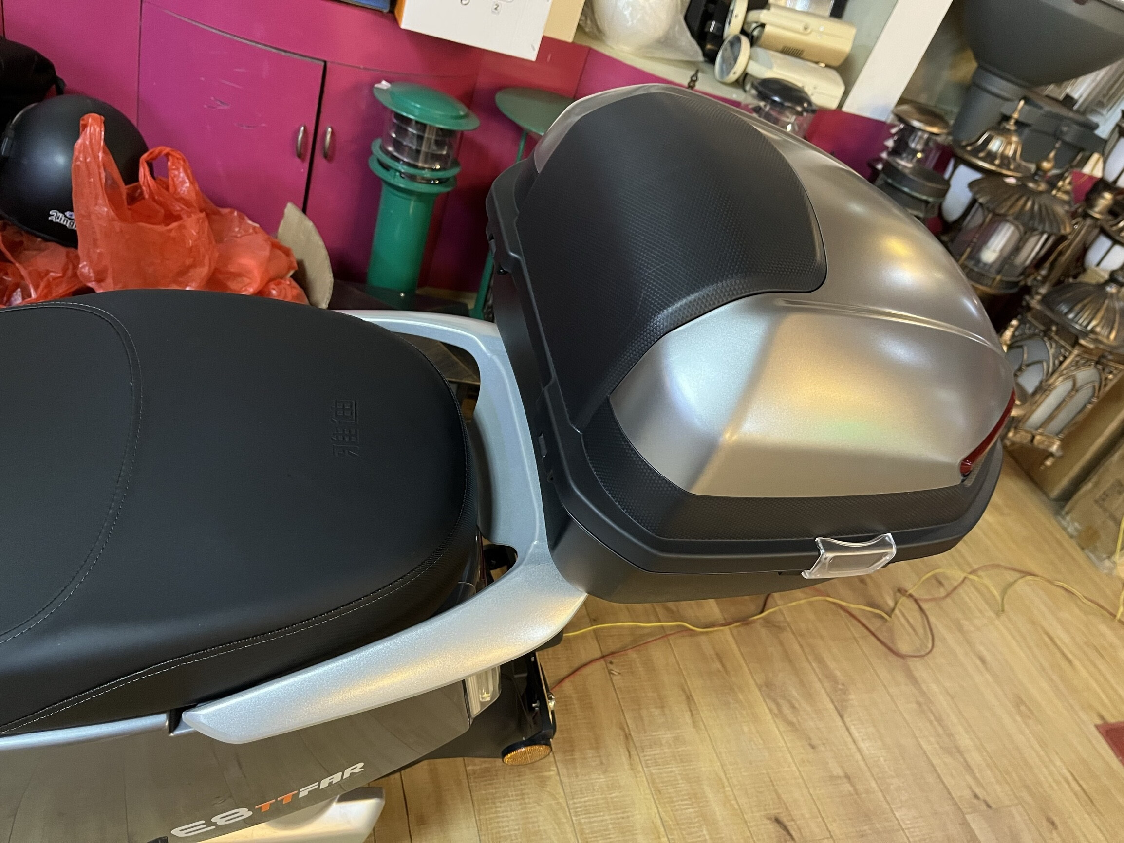 适用雅迪电动车冠能t5/t2/t7/t3/e9/e8s加厚后货架尾箱架外卖支架