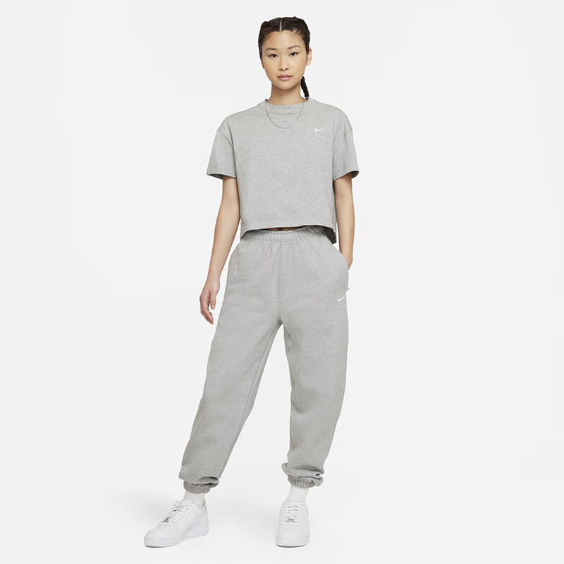 耐克(nike) 新款 lab 刺绣经典休闲圆领套头男子卫衣/运动裤 dv6281