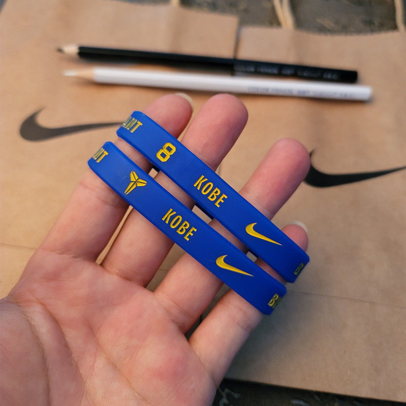 篮球星湖人队黑曼巴8号运动硅胶手环腕带男女学生情侣跑步 8号科比