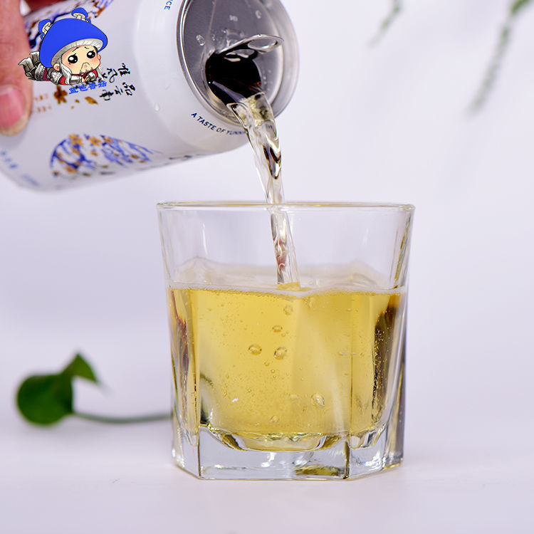 瓶装云南特产听装风花雪月大理v8罐装小麦啤酒整箱冷饮口感更好 气泡