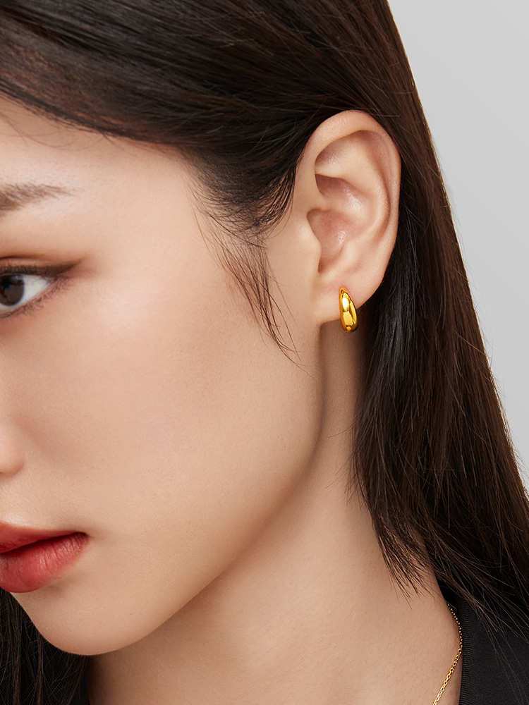 六福珠宝 足金亮面弯月黄金耳钉耳饰送礼 定价 l28a1tbe0004 总重1.