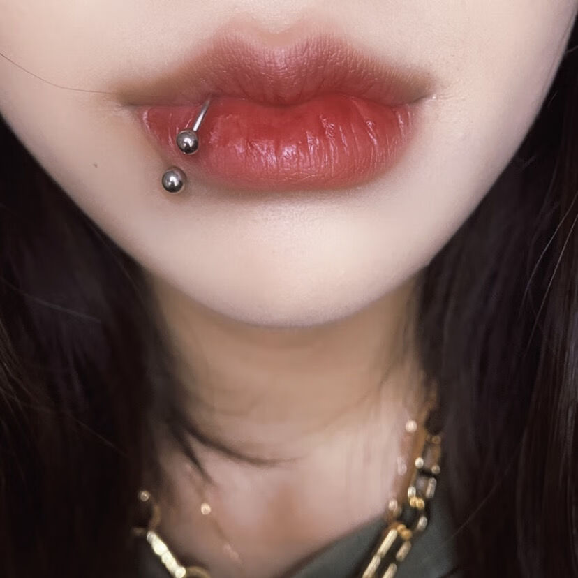 唇钉 唇环马蹄环唇钉辣妹有洞欧美潮酷穿刺饰品sn8041 杆长10mm杆粗1.