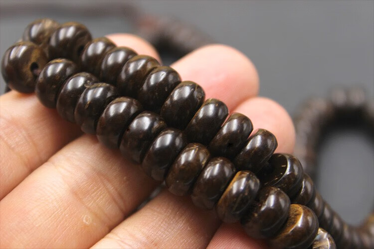 沃韵椰壳108手串隔片菩提佛珠泥鳅背椰蒂天然老珠项链黑金精挑108颗黑