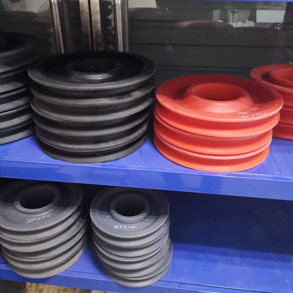 吊车滑轮徐工中联三一柳工泰安吊车尼龙滑轮大钩小钩臂头滑轮中联12吨