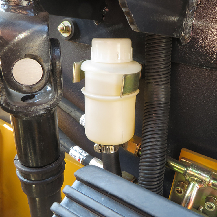 小城伊香 叉车刹车总泵分泵适用于合力叉车制动总泵刹车分泵柳工龙工