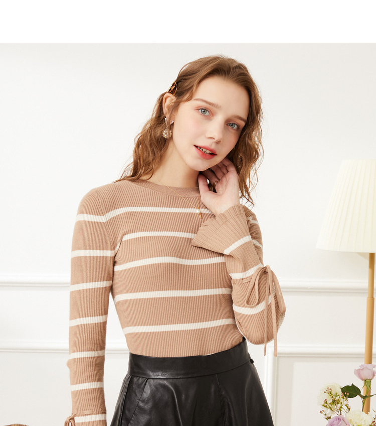 2020春季女时尚韩版显瘦百搭条纹毛衣圆领套头慵懒风针织衫女 香槟色