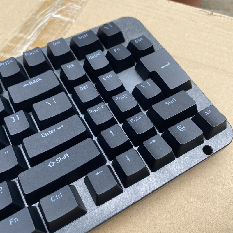 适用机械键盘abs键帽 双色注塑闭口字体透光狼派tester68 ciy68 c