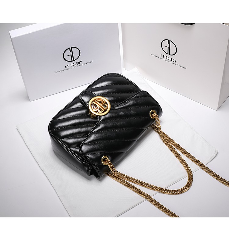 2022新款香港itgdledy真皮包包女小香风蝶形五金百搭腋下包斜挎包