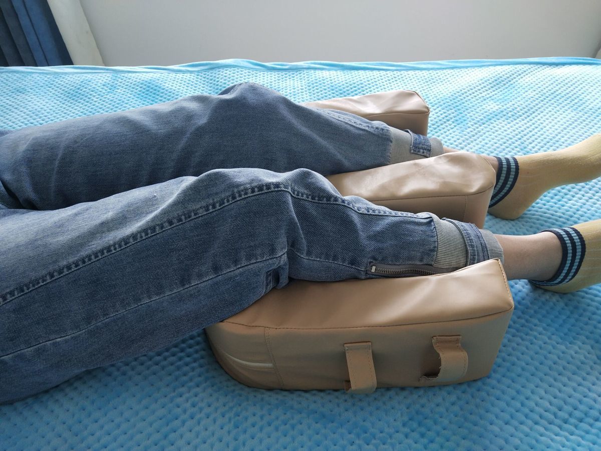 翻身辅助护理器护理神器老年防褥疮卧床瘫痪病人压疮侧身翻身一体式