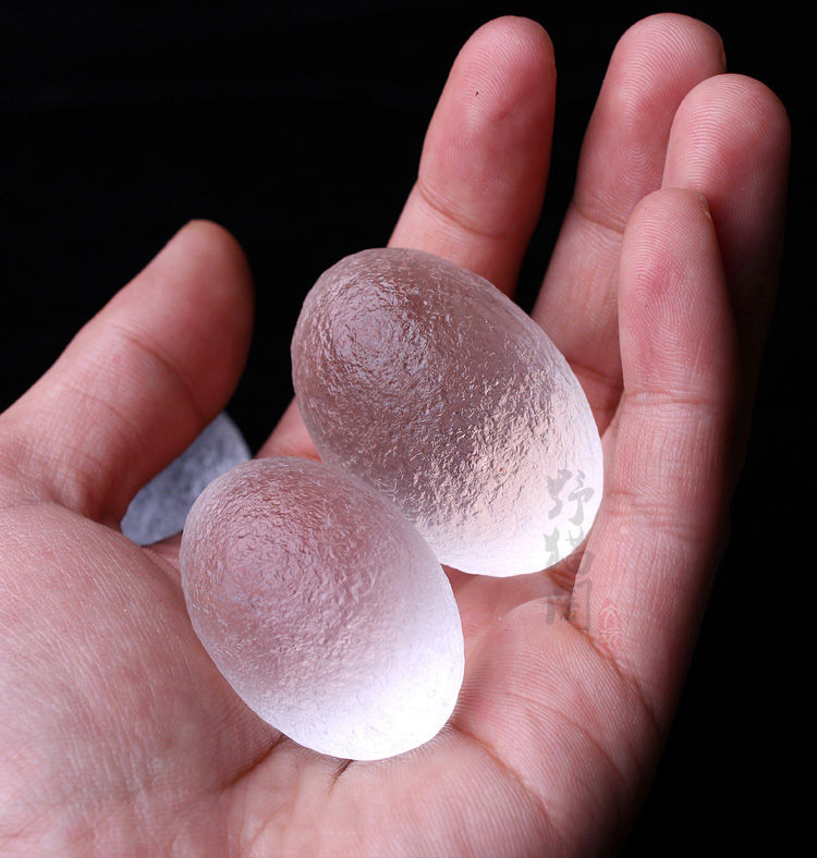 天然摩拉维亚白陨石把玩件吊坠陨星原石宇宙能量陨石摆件项坠摩拉维亚