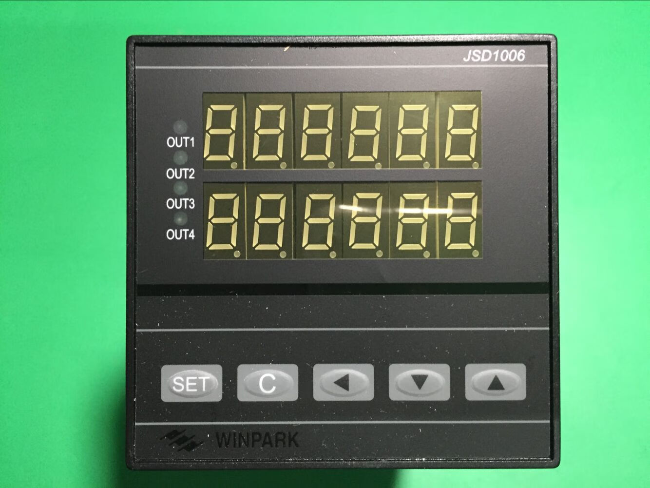 00d4e240009896d0.jpg
